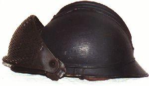 Casque Adrian mle 1915 muni d'une visière Dunand type 1918